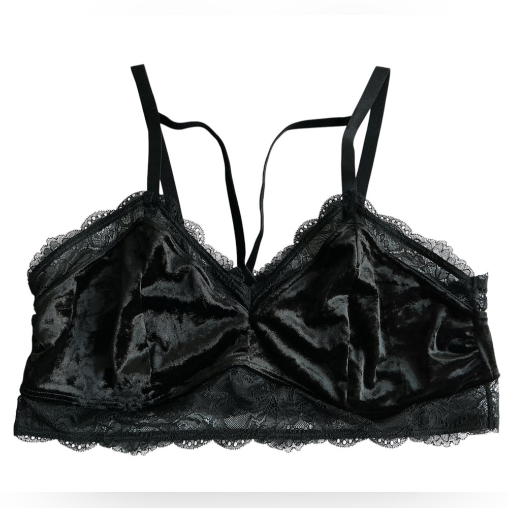 Torrid Black Velvet Lace Bralette Sz 3